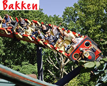 Bakken (Dyrehavsbakken)Najstarszy na świecie park rozrywki z ponad 130 atrakcjami! W tym rollercoaster i strzelnice. A do tego na miejscu znajduje się aż 40 lokali gastronomicznych.Czynne: koniec marca do początku sierpnia.