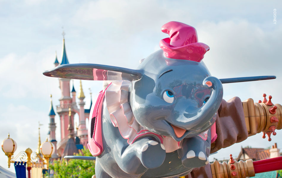 Dumbo The Flying Elephant 950X600